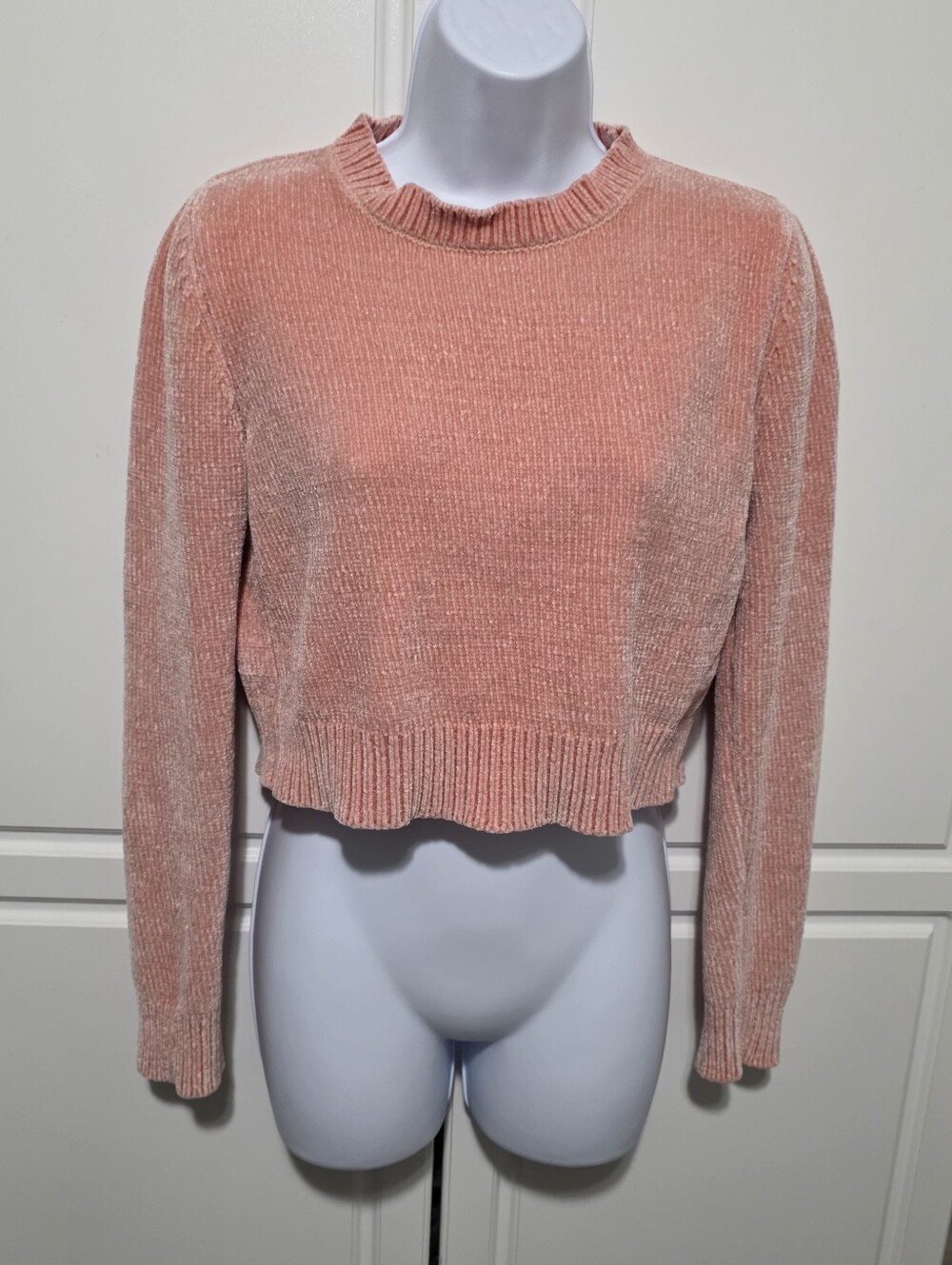 Forever 21 Womens Pink Peach Chenille Knit Pull Over Cropped Sweater Small